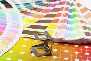 Colori Pantone standard cromatico che ispira il mondo