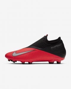 Scarpe da calcio Nike Phantom: caratteristiche e consigli sui modelli